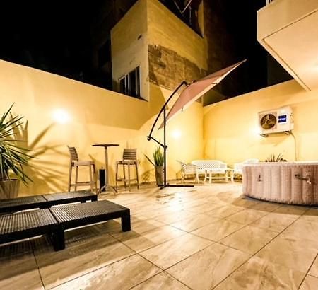Sliema Jacuzzi Flat Apartment Bagian luar foto