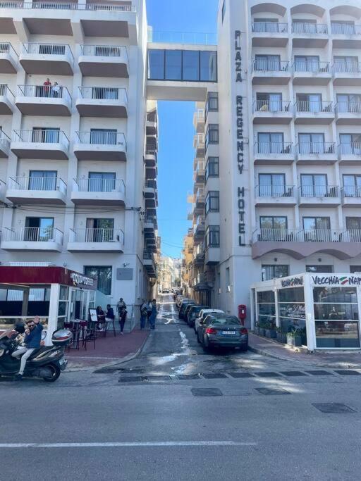 Sliema Jacuzzi Flat Apartment Bagian luar foto