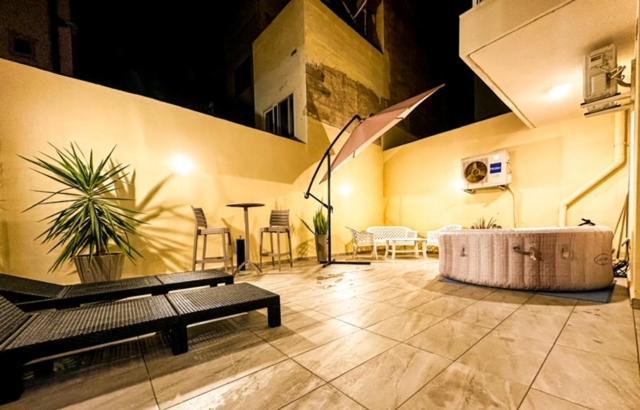Sliema Jacuzzi Flat Apartment Bagian luar foto